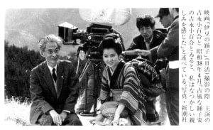 Yasunari Kawabata en el set de la película La Bailarina de Izu