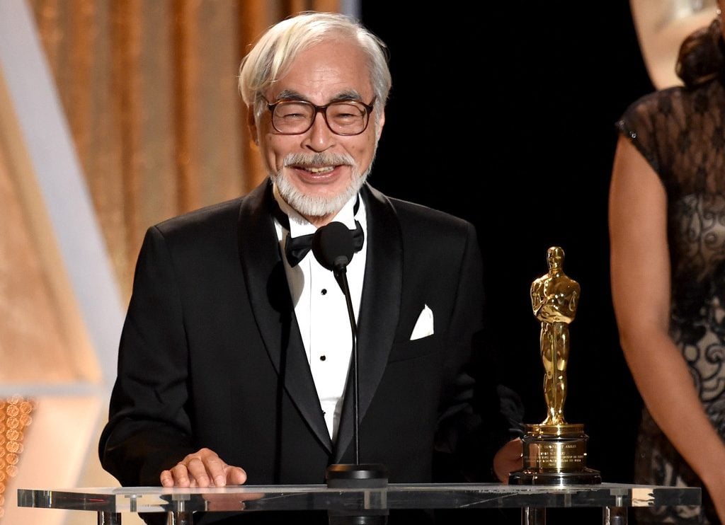Hayao Miyazaki recibiendo Premio Óscar